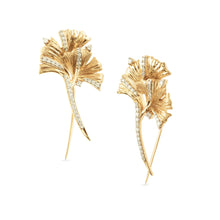 Load image into Gallery viewer, Gingko Earrings
